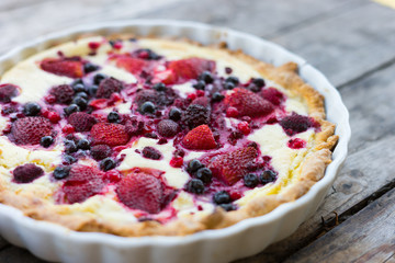 strawberry, mulberry and red raspberryt cake or pie