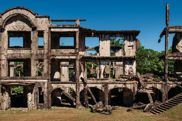 Obraz premium Historic Pacific war Army barracks ruins Corregidor Island, Manila, Philippines