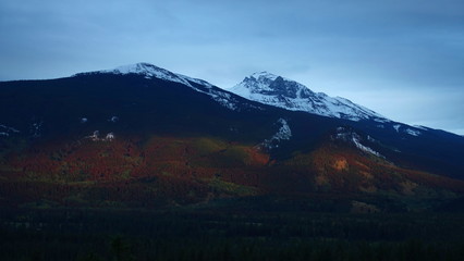Fototapeta na wymiar canadian mountain 31