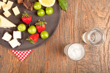 alcohol beverages table