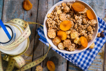 Crunchy with dried apricots