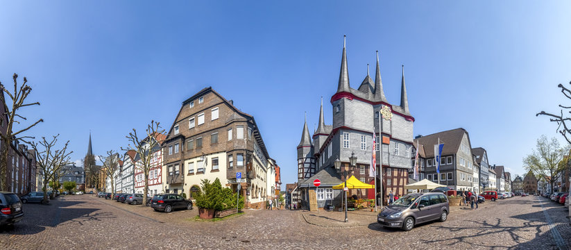 Frankenberg (Eder), Obermarkt mit Rathaus Panorama 