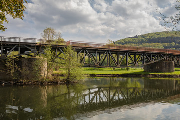 Fototapeta na wymiar Fischbauchbrücke in Plettenberg