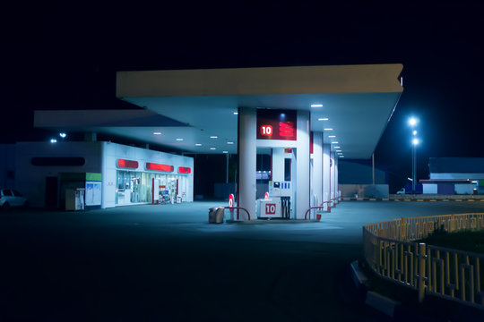 Modern Gas Station Images – Browse 23,955 Stock Photos, Vectors, and Video  | Adobe Stock