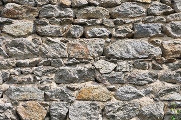 Wall of stones with irregular size