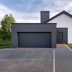 Cozy house with garage