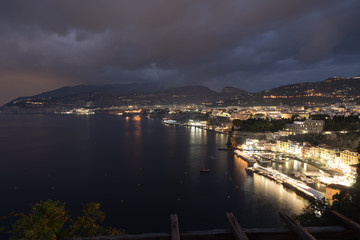 Naklejka na ściany i meble Amalfi, Amalfitana, Amalfiküste, Küste, Neapel, Capri, Italien, Meer, Wasser, Häuser