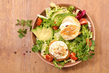 vegetable salad with goat cheese