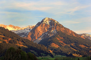 Fototapeta na wymiar Rubihorn - Allgäu - Berg - Alpen - Oberstdorf - Fischen