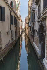 Fototapeta na wymiar Beautiful view of the Venetian canal