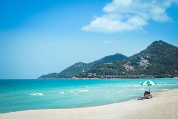 Fototapeta na wymiar Sea White sand beach with blue sea Chaweng Beach, Koh Samui, Thailand