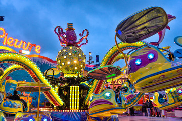 foire aux manèges.