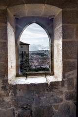 Vista de la ciudad desde un torreón del Castillo de San Jorge en Lisboa, Portugal
