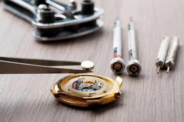 watch battery replacement