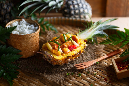 Kai Pad Priew Wan, Poulet Saut&eacute; Aigre Doux Tha&iuml;. Plat Thailandais