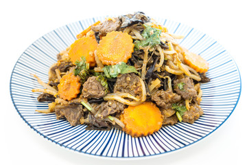 wok fried beef stir fry with sweet peppers and chinese vegetables
