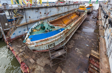 Fototapeta na wymiar Ships are ready for repair at the shipyard