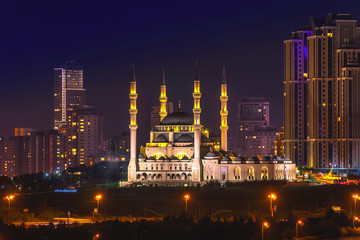 Fototapeta na wymiar Mimar Sinan Mosque which is placed Atasehir, Istanbul, Turkey