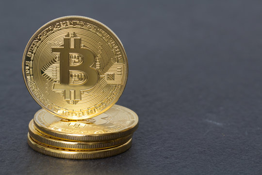 Bitcoin Kryptowährung - Symbol für das investieren in Bitcoins - Bitcoin ETF Sparplan - Geldanlage in Bitcoins