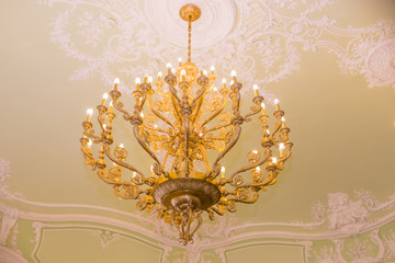 elegant crystal chandelier.vintage pendant chandelier. Large crystal chandelier with pendants in...