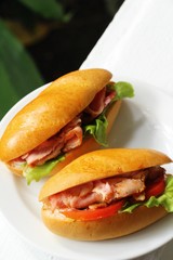 Pork hamburgers with vegetables