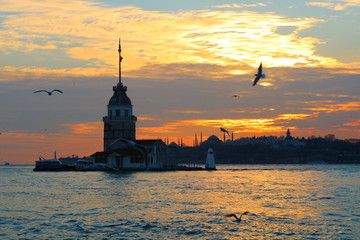 Maiden's Tower at sunset
