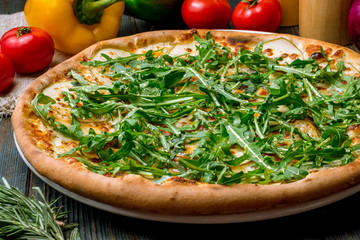 Pizza with pears and Gorgonzola cheese.