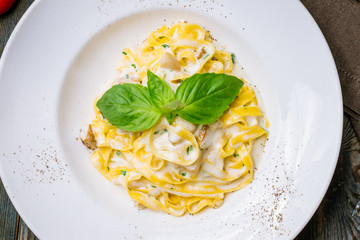 fettuccine with porcini mushrooms
