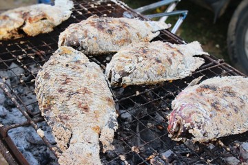 Grilled fish is delicious in the market