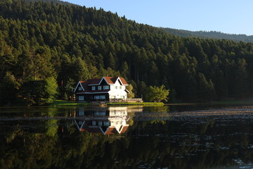 Obraz premium house near the golcuk lake in Bolu Turkey 