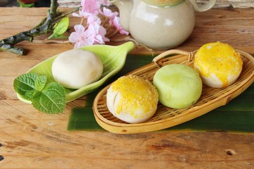 Festival moon cake - Chinese cake and tea