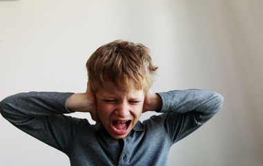 child screaming tired stressed