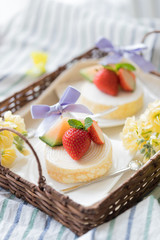 苺のロールケーキ