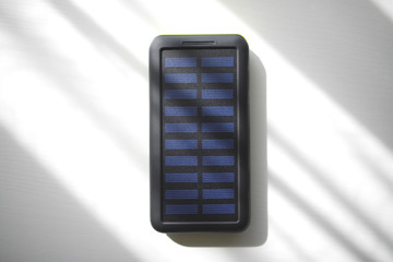 ソーラーパネルの充電器