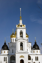 Fototapeta na wymiar Kremlin in Dmitrov town, Moscow region, Russia. Famous historic town, popular landmark. Color winter photo.