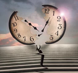 Photo sur Plexiglas Surréalisme Belle image surréaliste conceptuelle représentant une grande horloge et un escalier fissuré en deux