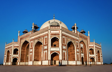 Fototapeta premium Humayun's Tomb from one of the sides