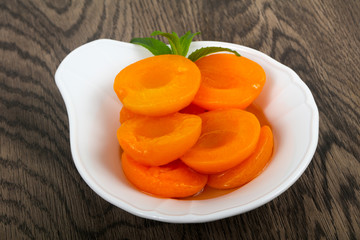 Canned apricots