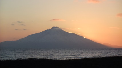 Fototapeta premium 利尻島の夕暮れ
