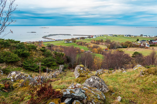 Fl&oslash; beach in Ulsteinvik (Norway)