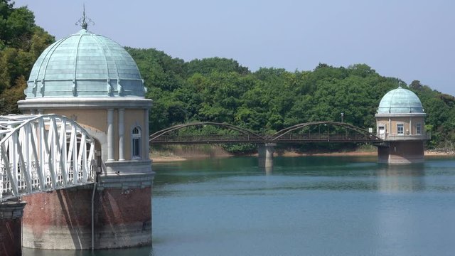 4K・静寂に包まれた取水塔と排水塔2_02-202