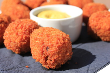 Dutch snack: Bitterballen