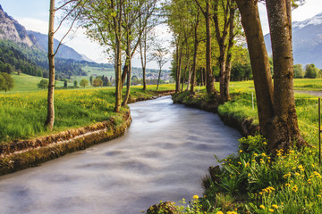 Fluss in Landquart mit sanftem Wasser