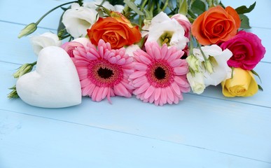 Grußkarte - bunter Blumenstrauß mit Herzen