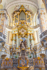 Fototapeta na wymiar Organ in the Church of our Lady in Dresden