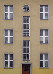 Fototapeta na wymiar Berlin Apartment Windows
