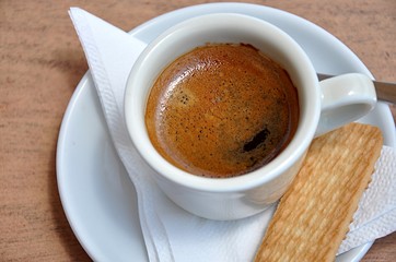 aromantic coffee and biscuit
