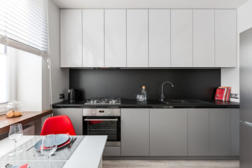 Kiitchen with dining table