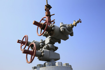 Oil pipes and switches in the sky