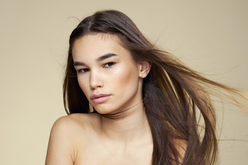 Fototapeta premium beautiful woman bare shoulders clean skin